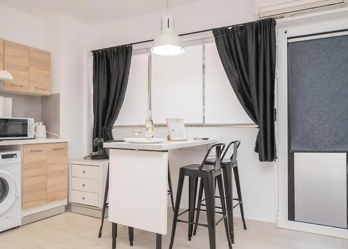 Apartmán Homes 1 & 2 - Cozy Urban In The Heart Of Kos