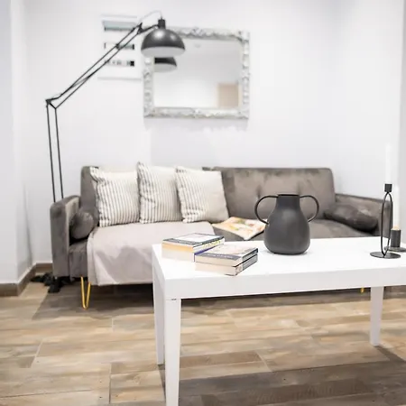 Homes - Cozy Urban In The Heart Of Apartment