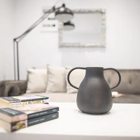 Homes 1 & 2 - Cozy Urban In The Heart Of * Kos