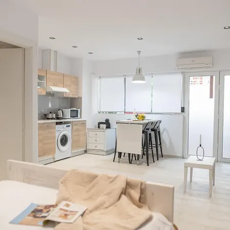 Appartement Homes 1 & 2 - Cozy Urban In The Heart Of *