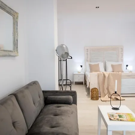 Homes 1 & 2 - Cozy Urban In The Heart Of Città di Kos