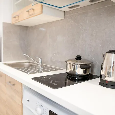 Homes 1 & 2 - Cozy Urban In The Heart Of Kos-stad