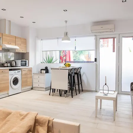 Homes 1 & 2 - Cozy Urban In The Heart Of Città di Kos