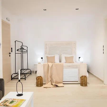 Homes - Cozy Urban In The Heart Of