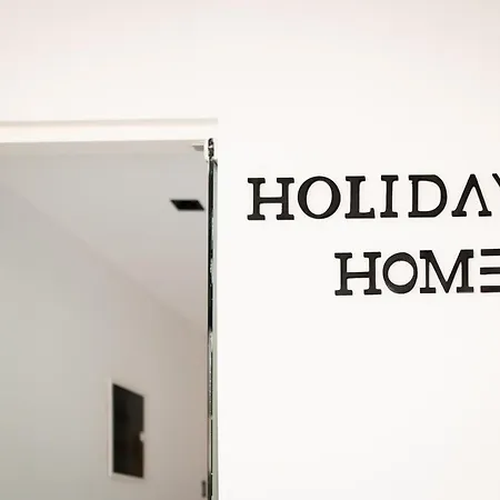 Homes 1 & 2 - Cozy Urban In The Heart Of Appartement Kos-stad