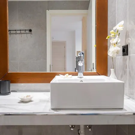 Homes 1 & 2 - Cozy Urban In The Heart Of Appartement Kos