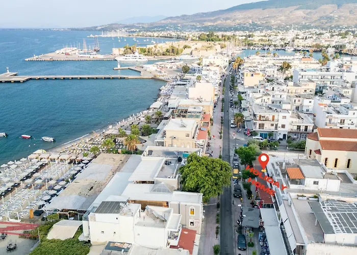 Homes 1 & 2 - Cozy Urban In The Heart Of