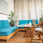 شقة Homes 1 & 2 - Cozy Urban In The Heart Of