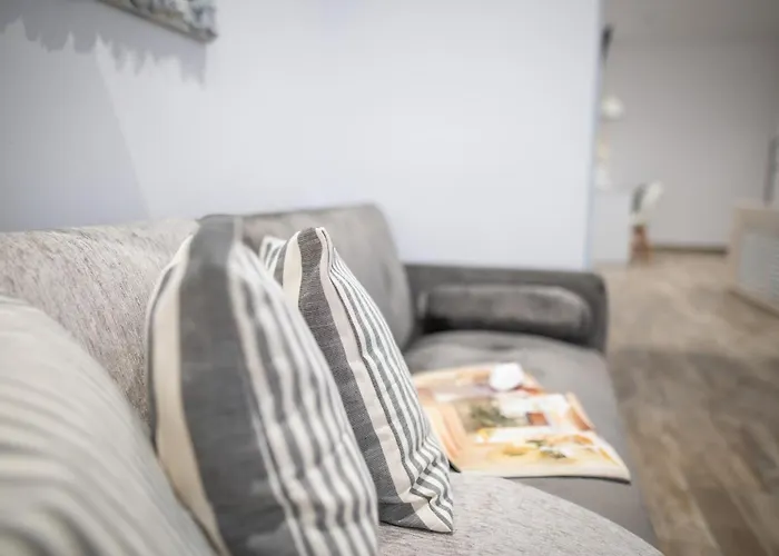 Homes 1 & 2 - Cozy Urban In The Heart Of Apartamento