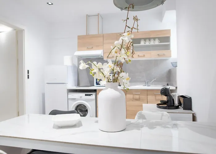 Homes 1 & 2 - Cozy Urban In The Heart Of Cós