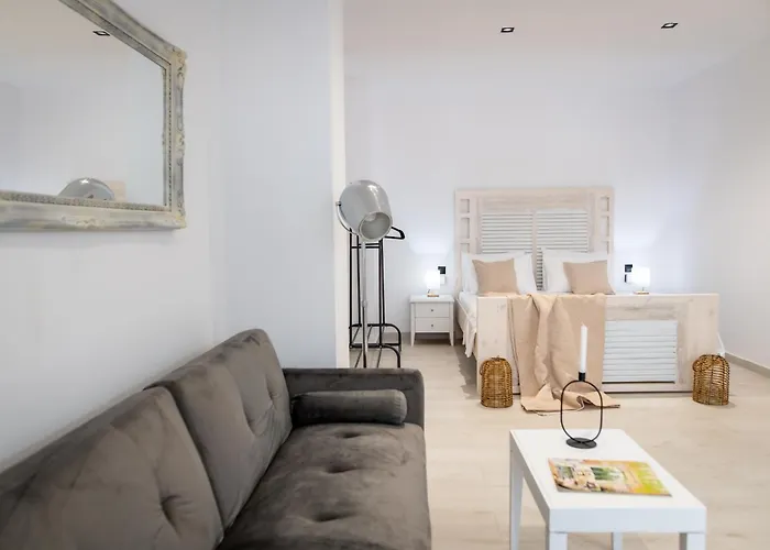 Homes 1 & 2 - Cozy Urban In The Heart Of Cós